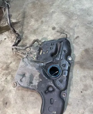 Toyota Avensis T270 Fuel tank 7710005220