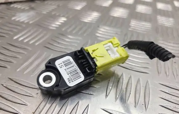 Toyota Auris E180 Airbag deployment crash/impact sensor 8983102130