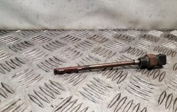 Nissan Primera Oil level sensor 