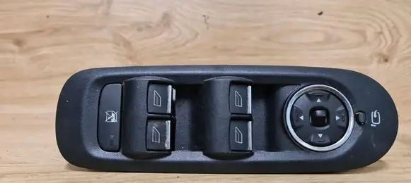 Ford Mondeo MK IV Electric window control switch 7S7T14A132BC