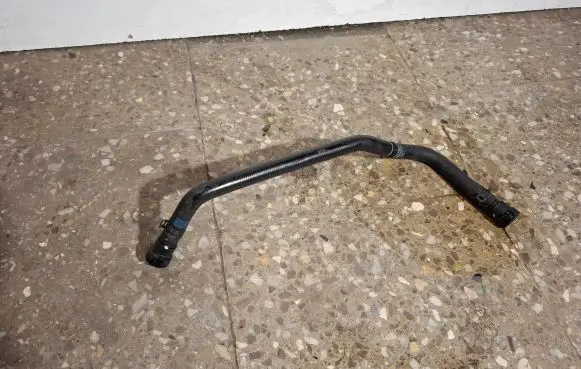 Volvo V60 Electric car engine cooling hoses/pipes 31338617