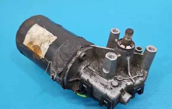 Audi A4 S4 B5 8D Wiper motor 0390241132 IMPRK1562557