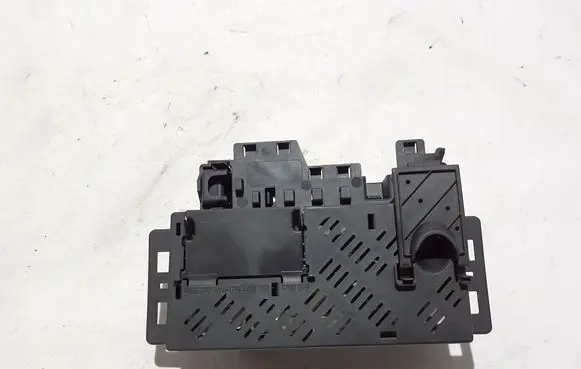 Mercedes-Benz GLE W167 Fuse module A1675400943