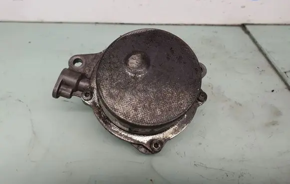 BMW 5 E60 E61 Vacuum pump 7791232 11667791232