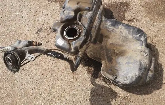 Audi A6 S6 C6 4F Fuel tank