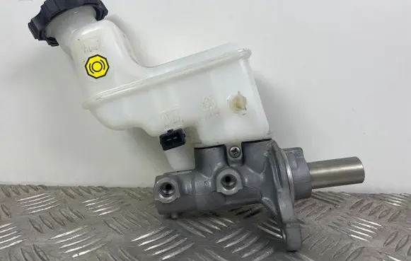 SsangYong Korando Master brake cylinder