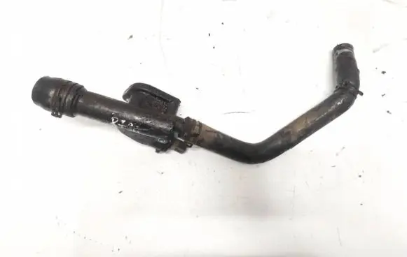 Volkswagen Touran I Engine coolant pipe/hose 038121132
