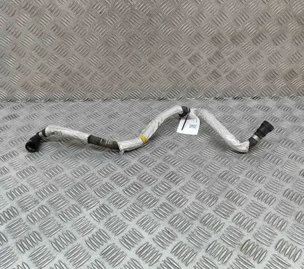 Volvo XC90 Engine coolant pipe/hose 32252375