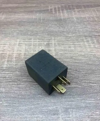 Volkswagen Golf II Other relay 171955529 12V10A