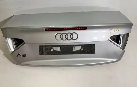 Audi A5 8T 8F Tailgate/trunk/boot lid LZ7W