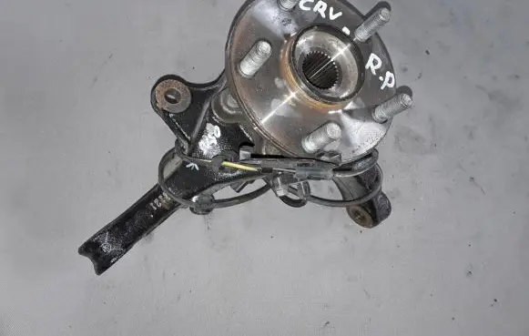 Front wheel hub