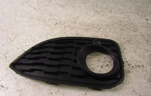 BMW 1 F20 F21 Front bumper lower grill 8060281