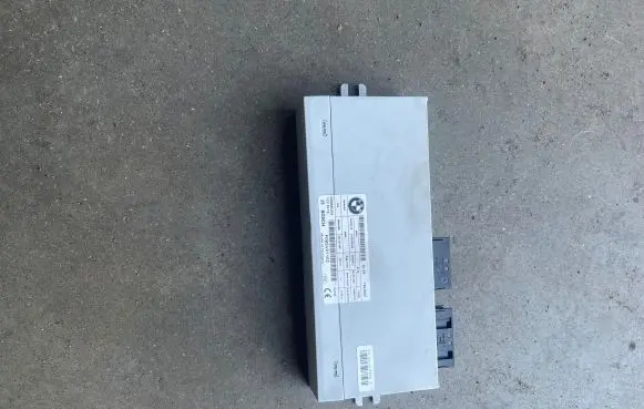 BMW 5 F10 F11 Tailgate/trunk control unit/module F005V01102 0008835204 7304902