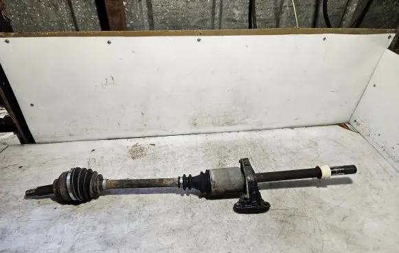 Nissan Primastar Front driveshaft