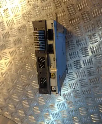 Audi A8 S8 D3 4E Radio/CD/DVD/GPS head unit 4E0035541