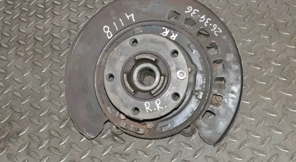 Audi Q7 4L Rear wheel hub 7L8505436