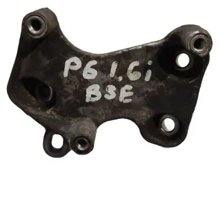 Volkswagen PASSAT B6 Engine mounting bracket 06A903103
