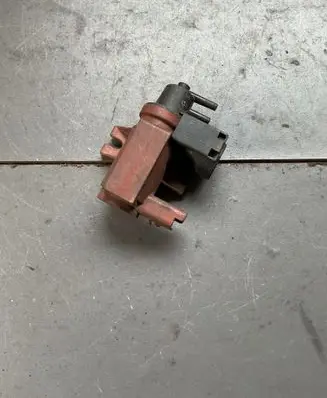 Peugeot 407 Turbo solenoid valve 70096701