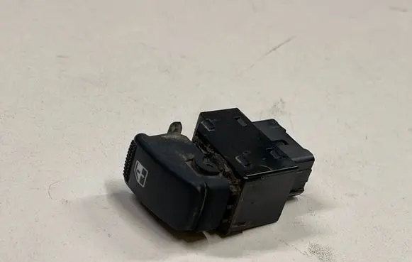 KIA Sorento Electric window control switch 021224