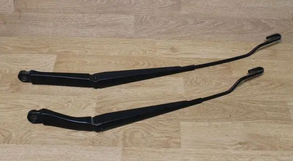 Volvo XC90 Front wiper blade arm 8620842 8693599