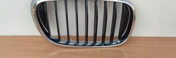 BMW 7 G11 G12 Front bumper upper radiator grill 51137357012