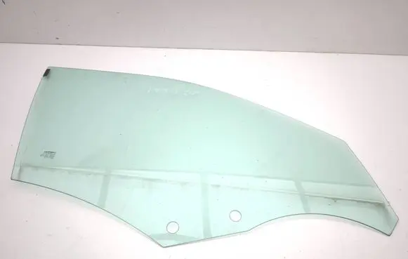 Opel Frontera Front door window glass four-door