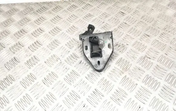 Opel Vivaro Rear door lock