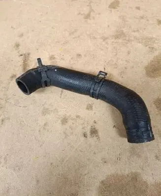 Engine coolant pipe/hose