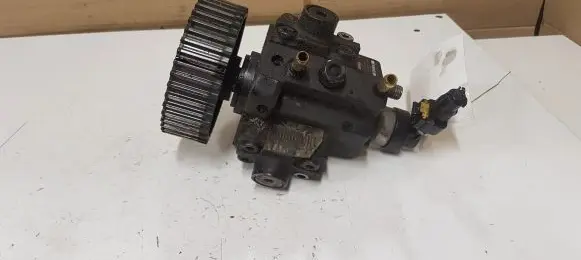 Opel Zafira B Fuel injection high pressure pump 0445010097 0055204599