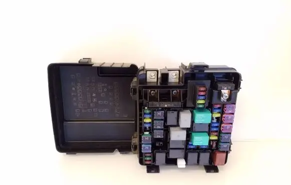 Honda FR-V Fuse box set