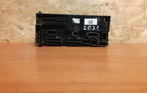 Mercedes-Benz E W210 Fuse box set 0025452701 2031