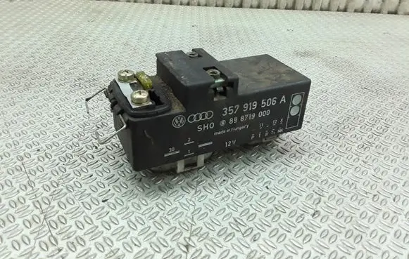 Coolant fan relay