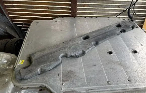 Volkswagen Touareg I Side bottom protection 7L0825211B 7L8825271