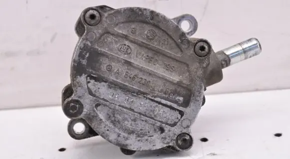 Vacuum pump