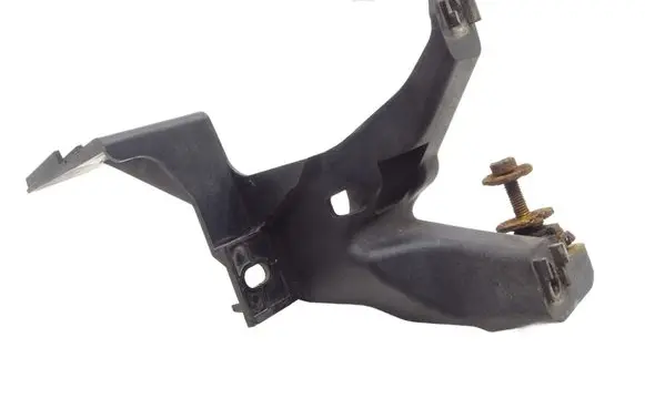 Audi TT TTS Mk2 Front bumper mounting bracket 8J0806540A