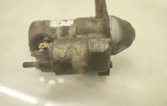 Opel Zafira B Starter motor 898014742
