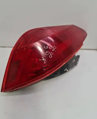Peugeot 308 Rear/tail lights 9680425780