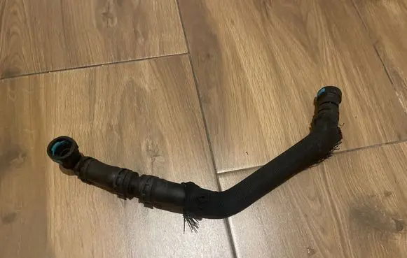 Jaguar F-Pace Engine coolant pipe/hose GX7318K579CB