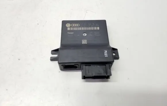 Audi Q7 4L Gateway control module 4L0907468B