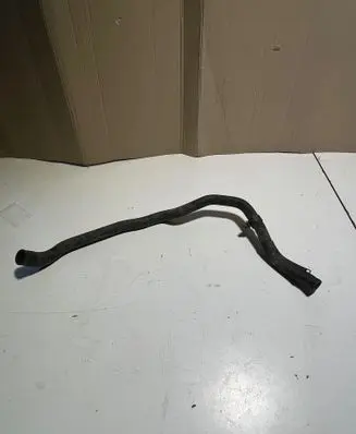 Coolant pipe/hose
