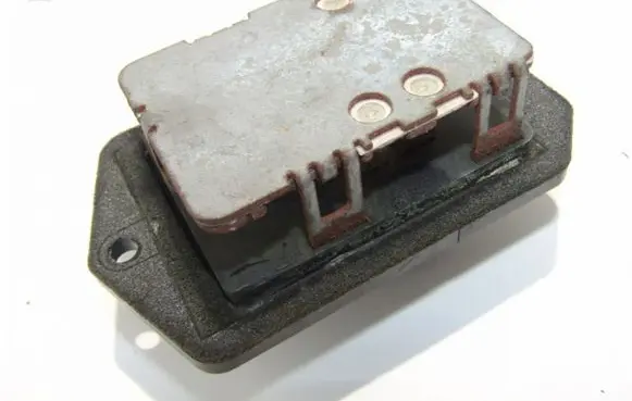 Toyota RAV 4 (XA30) Heater blower fan relay Kodonra