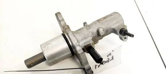 Audi A6 S6 C5 4B Master brake cylinder