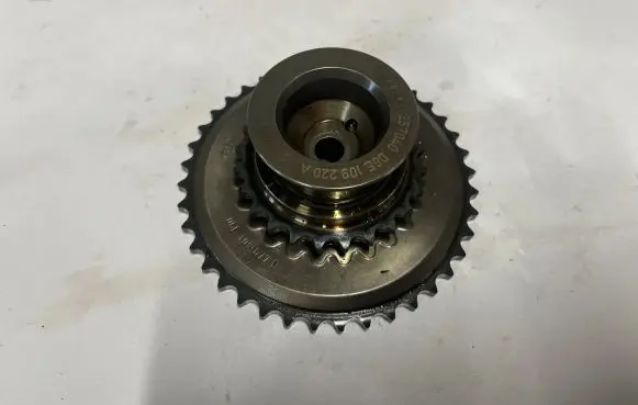Audi A8 S8 D4 4H Timing chain sprocket 06E109220A