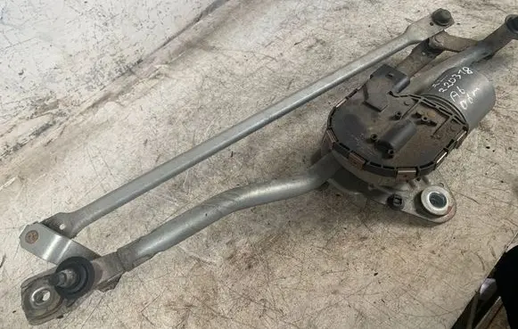 Audi A6 S6 C6 4F Front wiper linkage 4F1955023