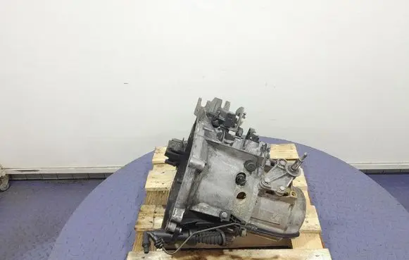 Peugeot 308 Manual 6 speed gearbox 20DM69