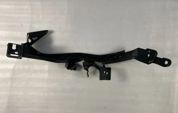 Subaru Crosstrek II Front bumper mounting bracket 57707FL000