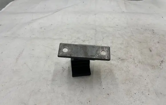 BMW 5 E60 E61 Rear door upper hinge 7068087