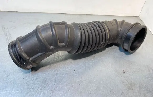 Subaru Outback (BS) Air intake hose/pipe A13AL00