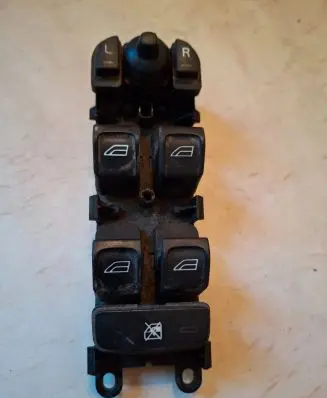 Volvo V70 Electric window control switch 30773269 03454200