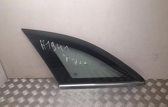 Mercedes-Benz C AMG W205 Rear side window A2056700912